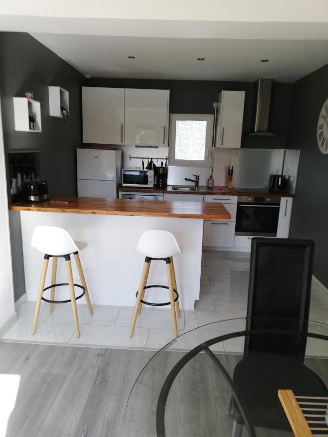Agréable maison neuve, 5 personnes, piscine hors-sol privée du 15 juin à mi-septembre Moëlan-sur-Mer Esterno foto
