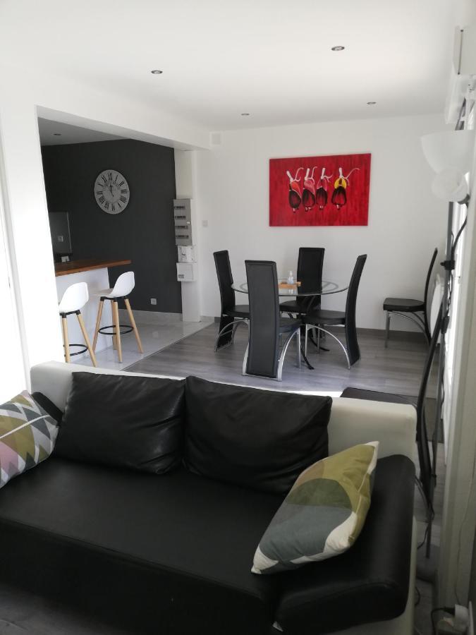 Agréable maison neuve, 5 personnes, piscine hors-sol privée du 15 juin à mi-septembre Moëlan-sur-Mer Esterno foto