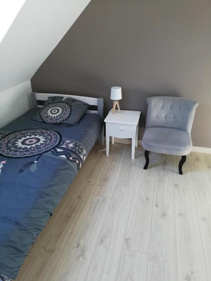 Agréable maison neuve, 5 personnes, piscine hors-sol privée du 15 juin à mi-septembre Moëlan-sur-Mer Esterno foto