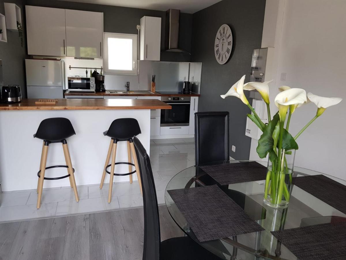 Agréable maison neuve, 5 personnes, piscine hors-sol privée du 15 juin à mi-septembre Moëlan-sur-Mer Esterno foto