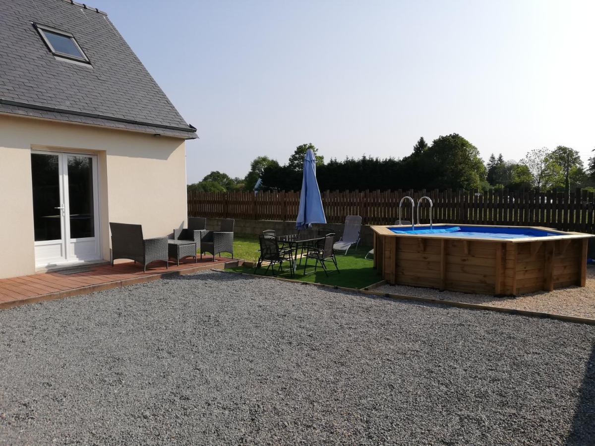 Agréable maison neuve, 5 personnes, piscine hors-sol privée du 15 juin à mi-septembre Moëlan-sur-Mer Esterno foto