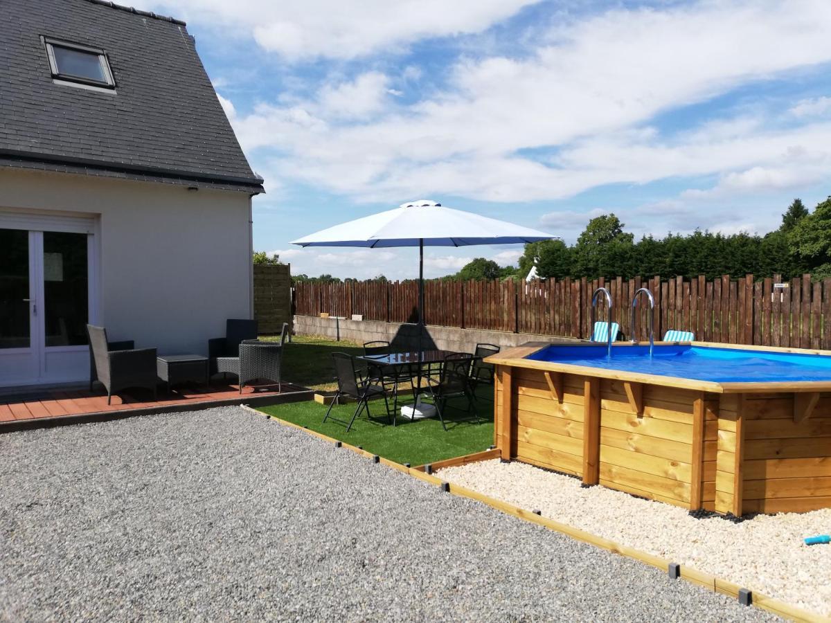 Agréable maison neuve, 5 personnes, piscine hors-sol privée du 15 juin à mi-septembre Moëlan-sur-Mer Esterno foto