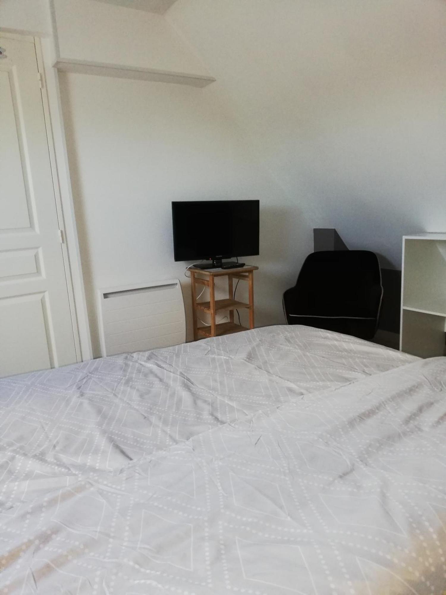 Agréable maison neuve, 5 personnes, piscine hors-sol privée du 15 juin à mi-septembre Moëlan-sur-Mer Esterno foto